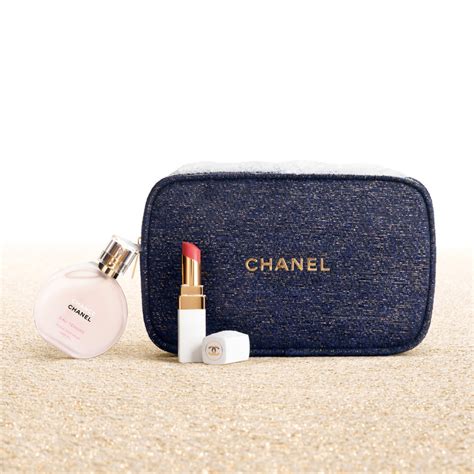 chanel クリスマスコフレ 2023|【クリスマスコフレ2023】シャネルのホリデーコレクションを .